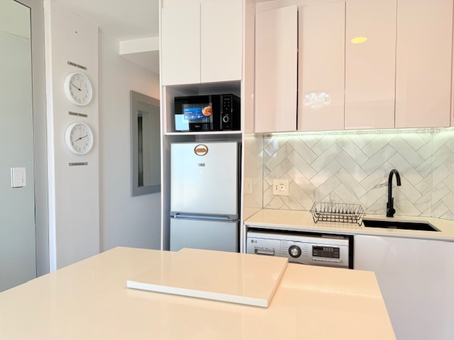 1 Bedroom Property for Sale in Waves Edge Western Cape